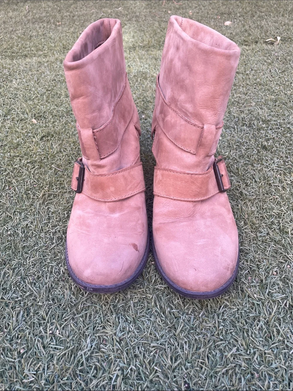 MIA soft suede
